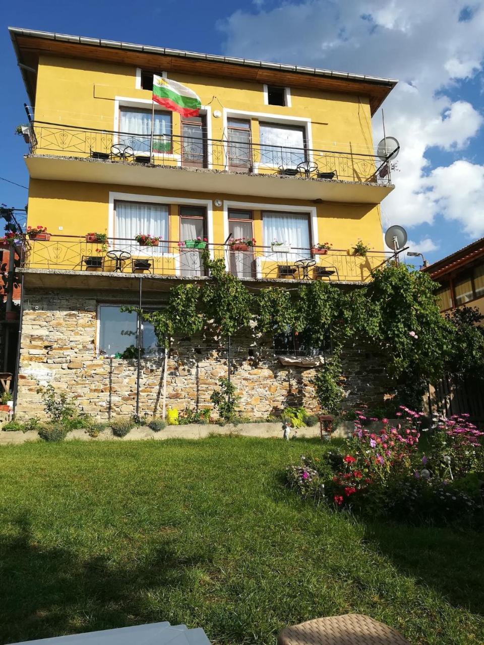Guest House Agush Kribul Exterior foto